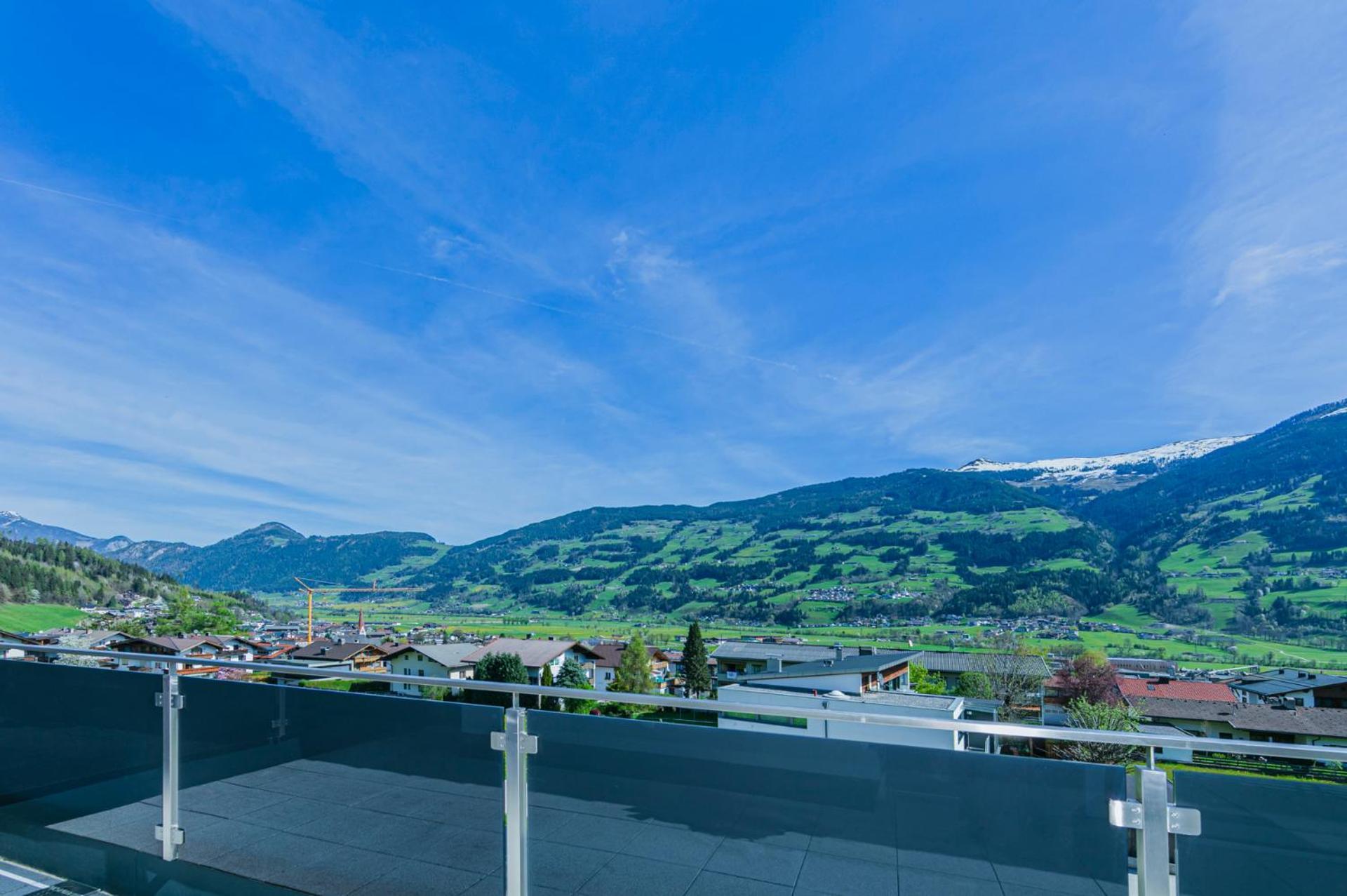 H21: Modern Holiday Home with Wellness Area and Panoramic Rooftop Terrace Fuegen Exterior photo